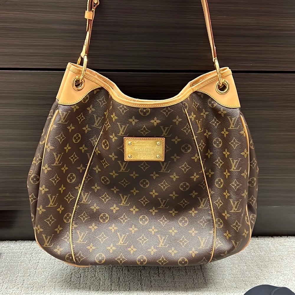 Louis Vuitton Galliera Handbag Monogram Canvas GM